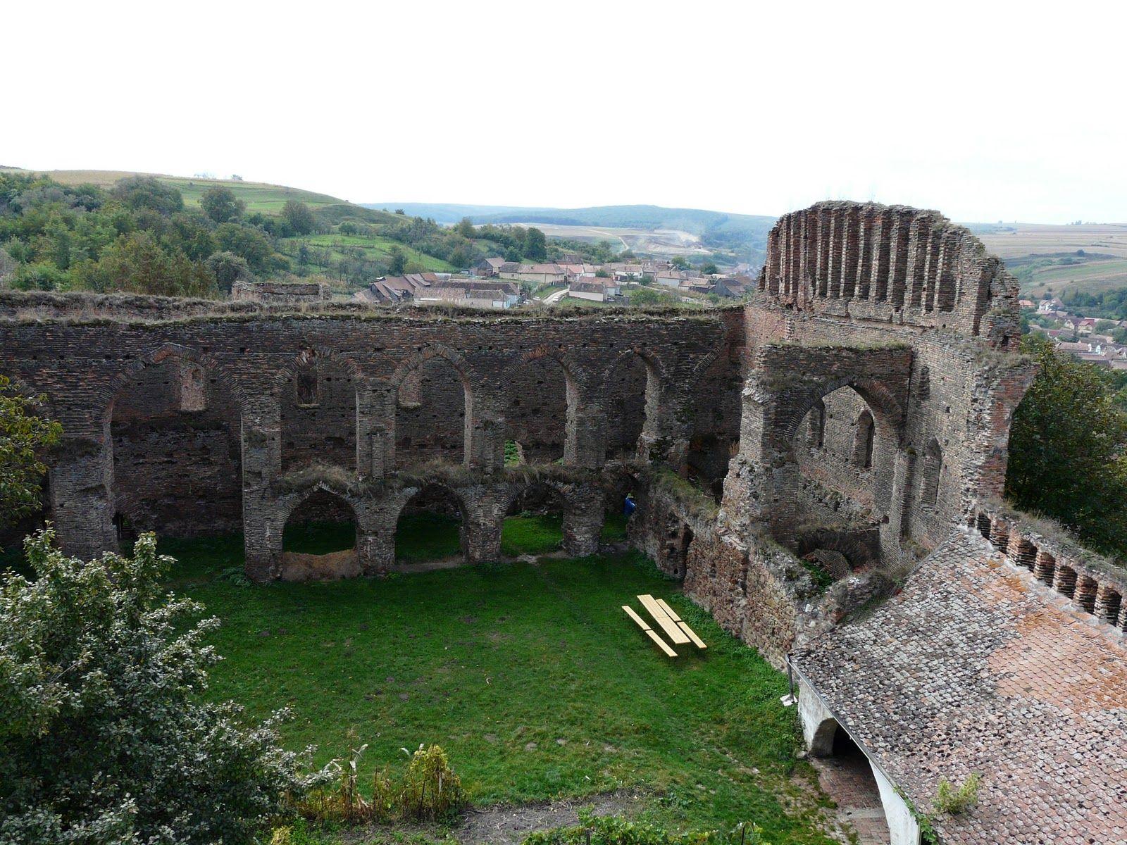 The legend of Mihai Viteazul's jewels hidden in the castle of Buia.