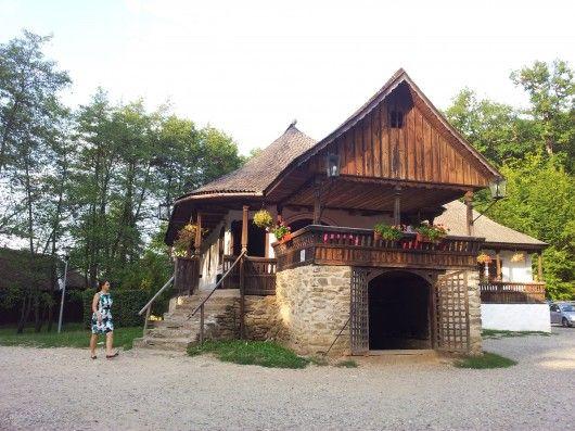 The Tavern in Bătrâni, just like in Creangă's tales.