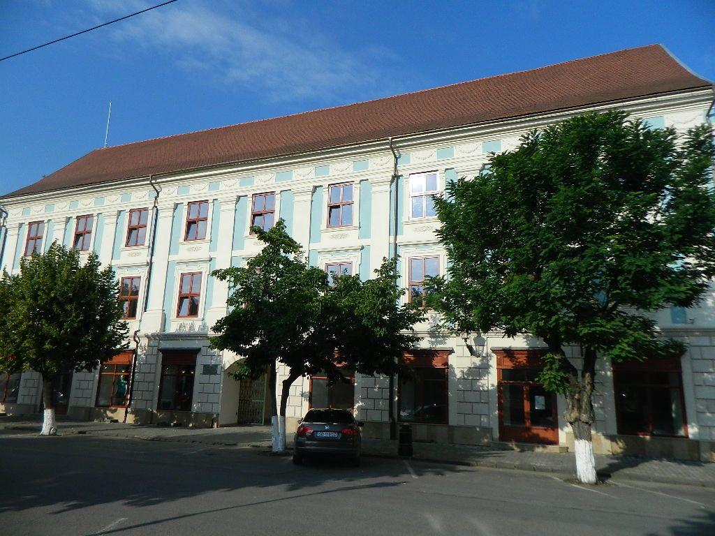 Piarists School