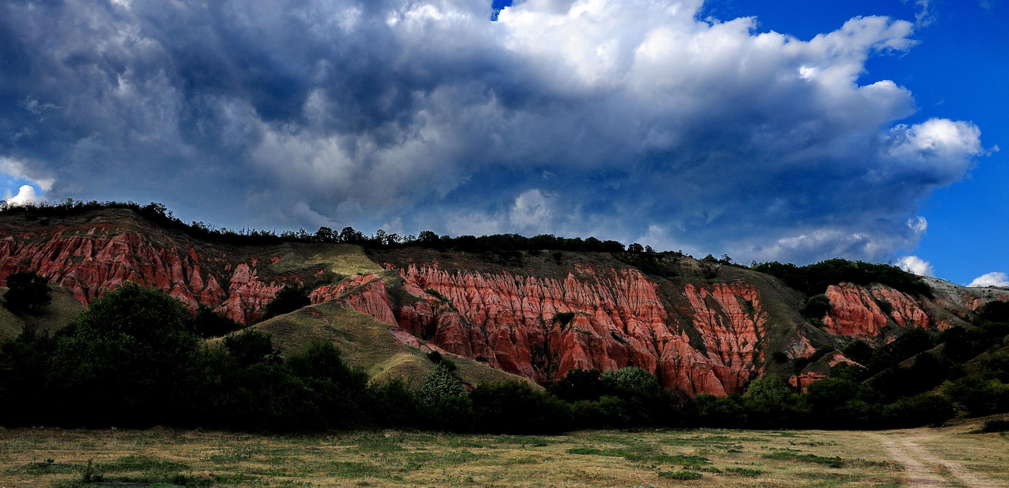 Discover Râpa Roşie - The Little Canyon of Romania
